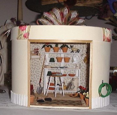 Dollhouse Miniature The Potting Shed Picture 5