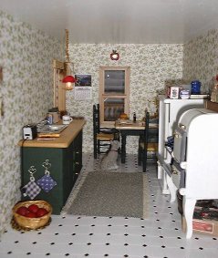 Dollhouse Kitchen in Miniature 2